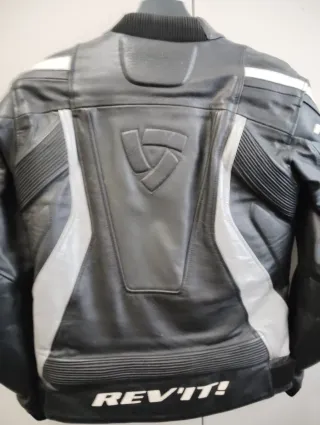 Chaqueta de cuero Revit