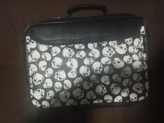 Mochila portátil calaveras