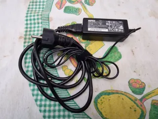 Cargador HIPRO Adaptador Cable 30W 19V