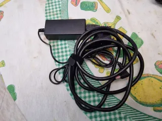 Cargador HIPRO Adaptador Cable 30W 19V