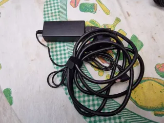 Cargador HIPRO Adaptador Cable 30W 19V