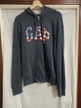 Sudadera GAP con cremallera y logo bandera USA