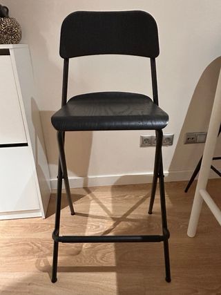 2 Taburetes Altos Plegables IKEA Franklin Negros