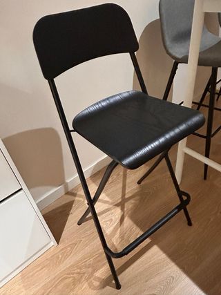 2 Taburetes Altos Plegables IKEA Franklin Negros