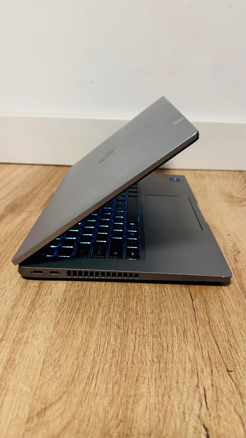 Portatil DELL i7 11Gen 16RAM 512GB SSD ALTA GAMA afbeelding 4