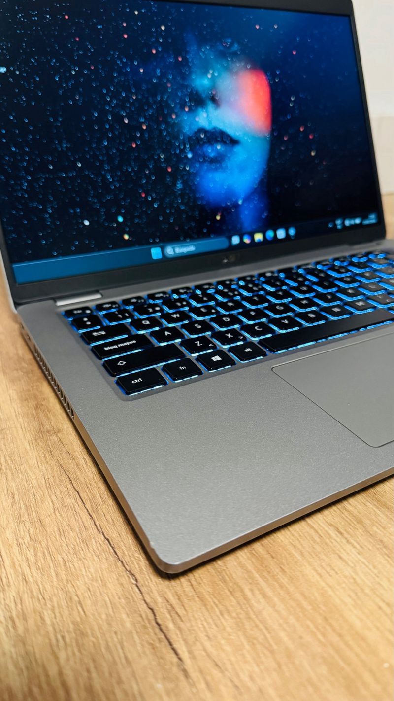 Portatil DELL i7 11Gen 16RAM 512GB SSD ALTA GAMA afbeelding 3