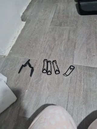 Dron negro con bolsa de transporte