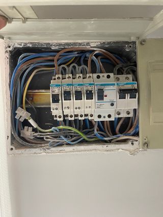 Electricista económico obra nueva y reforma