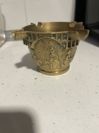 Cenicero Bronce Figuras Religiosas