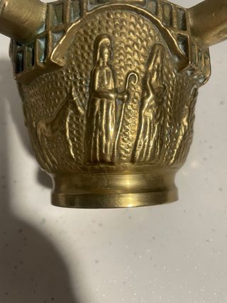 Cenicero Bronce Figuras Religiosas