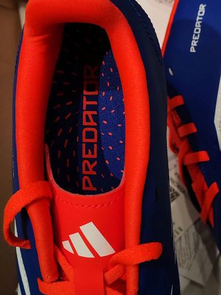 Bambas de fútbol Adidas NUEVAS con CAJA