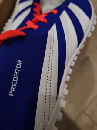 Bambas de fútbol Adidas NUEVAS con CAJA