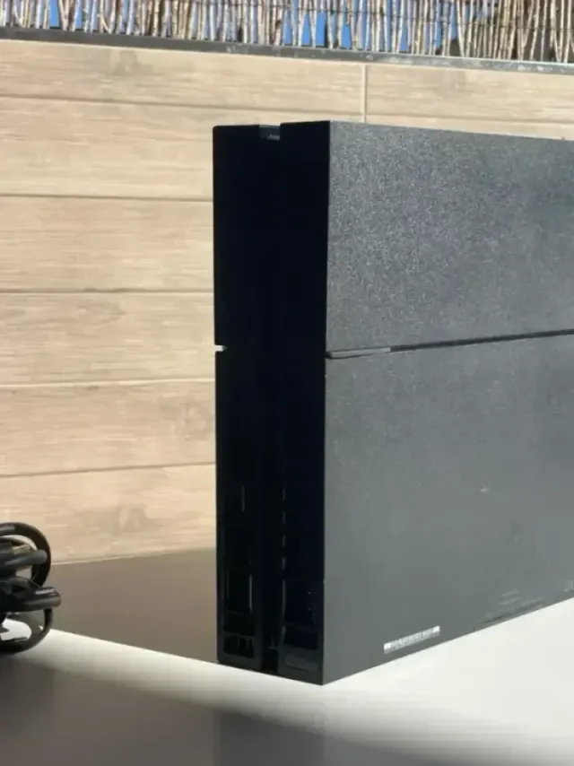 COMO NUEVA Ps4 fat con mando