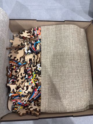 Puzzle Alien León 150+ Piezas 30x30cm