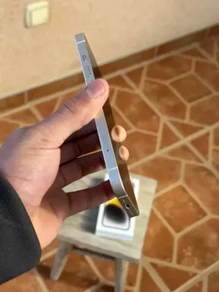 COMO NUEVO iPhone 14 128GB