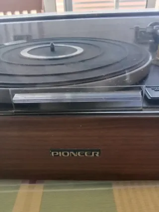 Giradischi vintage Pioneer anni '70