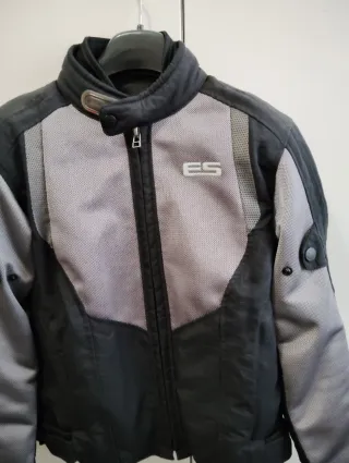 Chaqueta Revit Negra y Gris