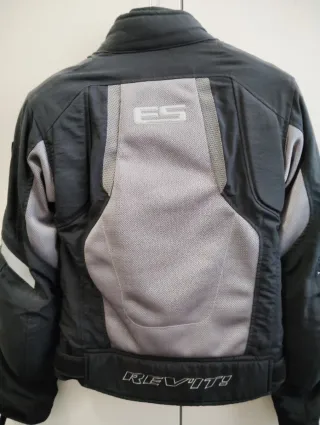 Chaqueta Revit Negra y Gris