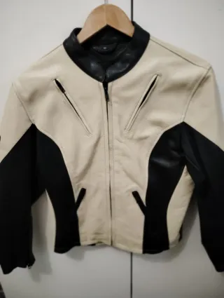 Chaqueta Nhel Cuero Beige y Negro