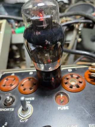 Válvula 42 radio antigua de valvulas
