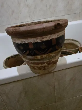 Maceta de barro antigua