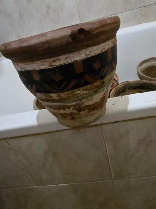 Maceta de barro antigua