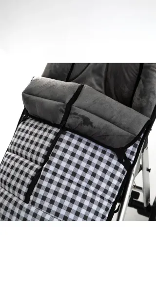 Saco impermeable cuadros silla paseo