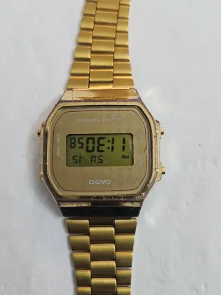 Reloj Casio A168 Dorado