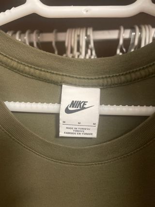 Camiseta Nike Verde Oliva Talla M