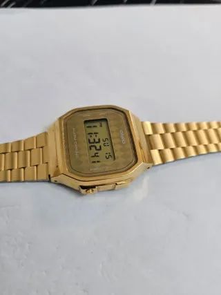 Reloj Casio A168 Dorado