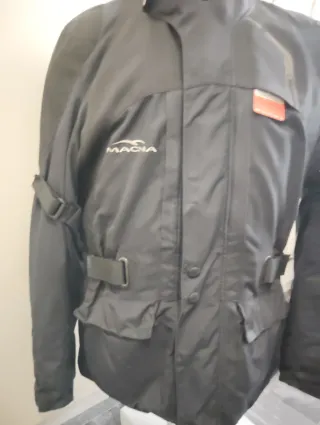 Chaqueta Magna Negra