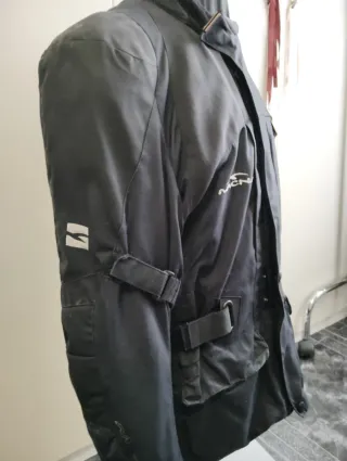 Chaqueta Magna Negra