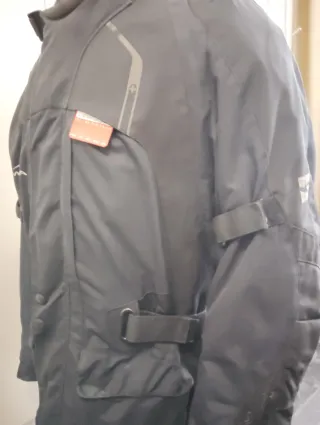 Chaqueta Magna Negra