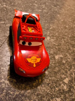 Saetta McQueen Cars con luci e suoni