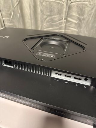 3 Monitores HP OMEN 32q