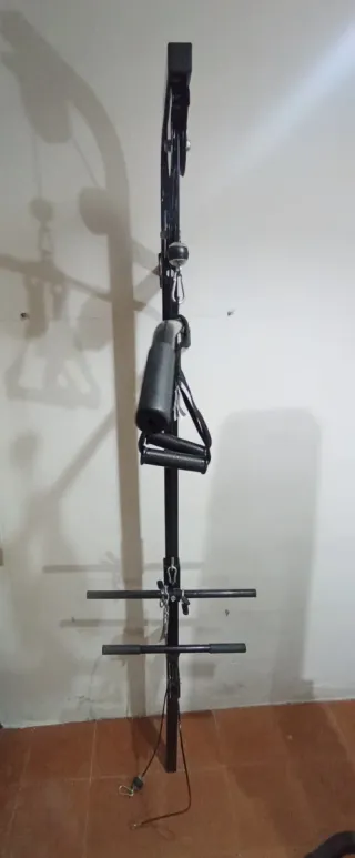 Equipo de gimnasio multifuncional y pesas