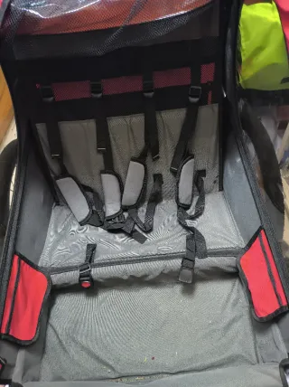 Remolque rojo para bicicleta para niño o mascota