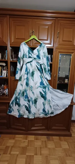 Vestido lar-max escote V. Espalda al aire Abertura