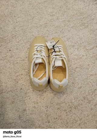 Tênis Woman Street bege e branco