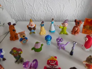 Lote Figuras de películas Disney y otras.