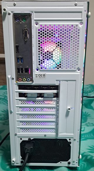 PC Gamer Blanco con RGB