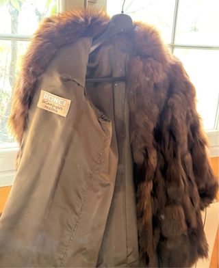 Chaquetón de piel zorro marrón peletería