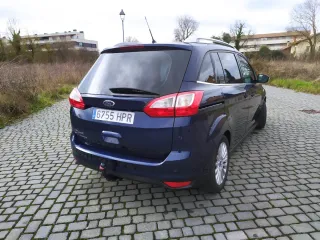 Ford Grand C-MAX 2013