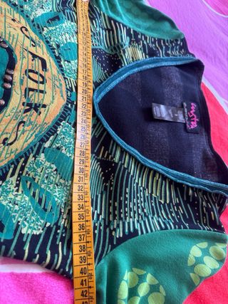 Camiseta Custo manga larga estampado folk