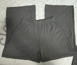 Conjunto Oysho gris talla S