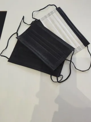 Mascarillas Covid Negro y Blanco