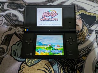 Nintendo DSi Negra + microSD 16GB