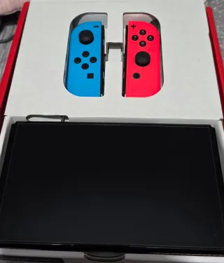 Nintendo Switch OLED + Giochi