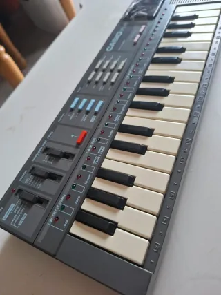Teclado Casio PT-87 Vintage operativo