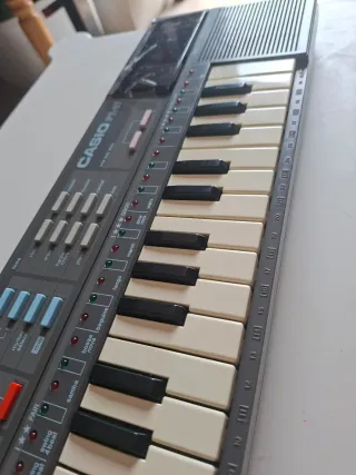 Teclado Casio PT-87 Vintage operativo